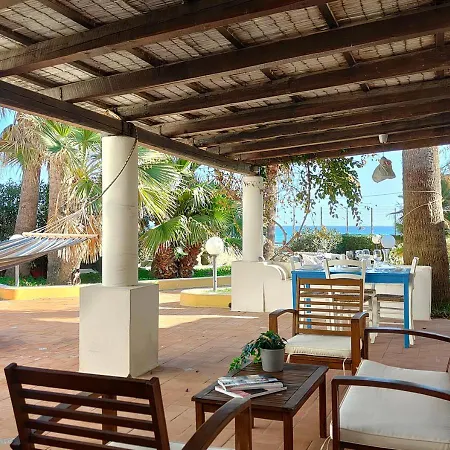 Casa Patrizia A 10 Metri Dalla Holiday home